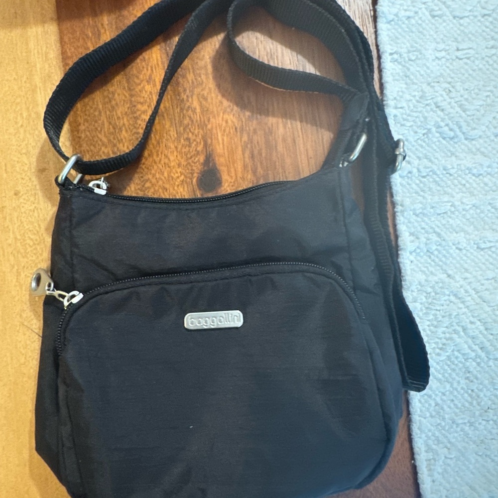 Baggallini Black Crossbody Bag